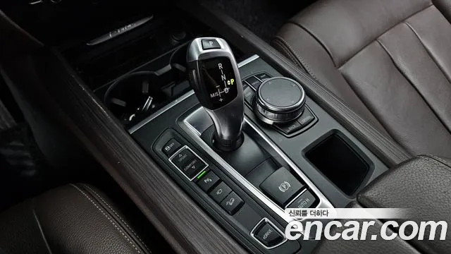 BMW X5 2018 thumb 9