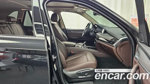 BMW X5 2018 thumb 11