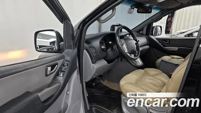 Hyundai Starex 2012 thumb 10