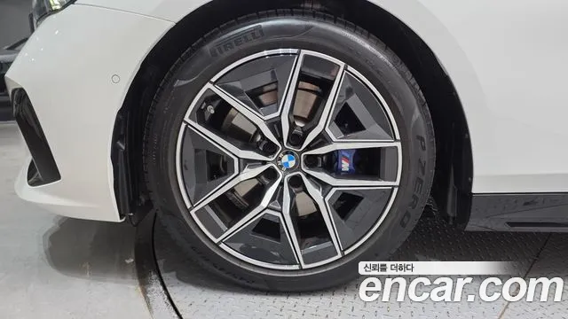BMW 5 серии 2025 thumb 5