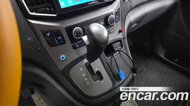 Hyundai Starex 2018 thumb 9