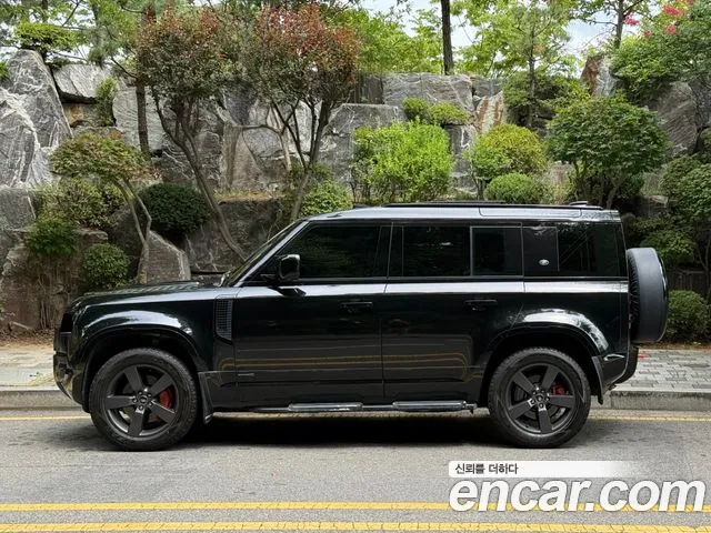 Land Rover Defender 2023 thumb 3