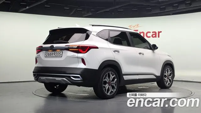 Kia Seltos 2020 thumb 2