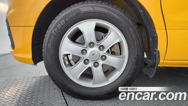 Hyundai Starex 2020 thumb 5