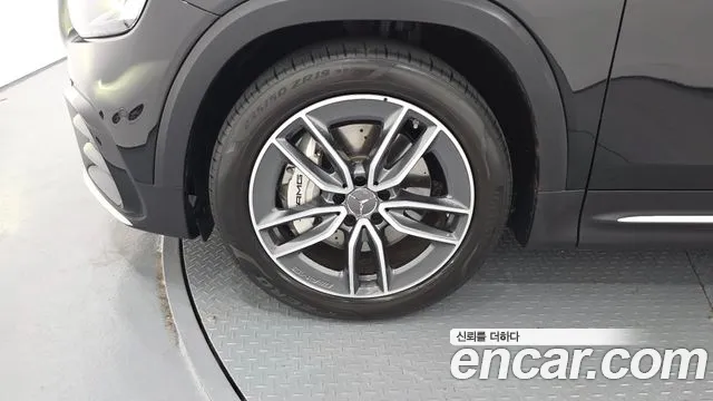Mercedes-Benz GLB 2025 thumb 5