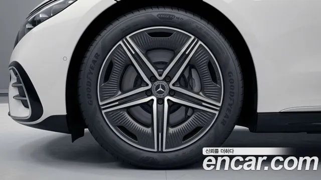 Mercedes-Benz EQS 2025 thumb 5