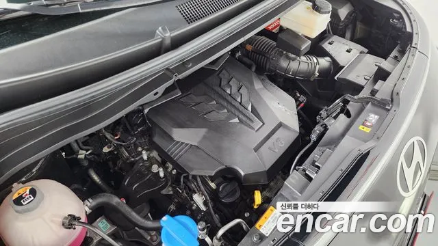 Hyundai Staria 2024 thumb 6