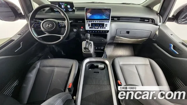 Hyundai Staria 2024 thumb 7