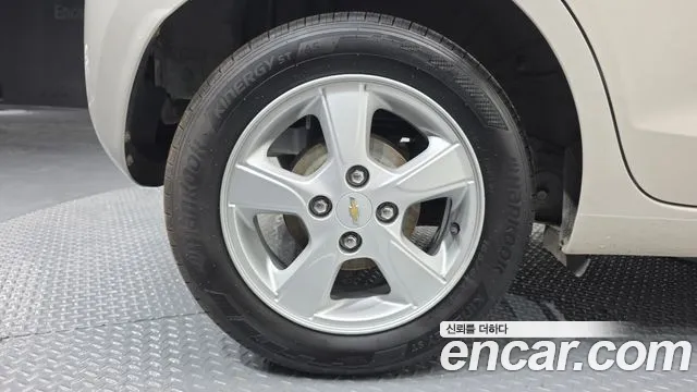 Chevrolet Spark 2017 thumb 5