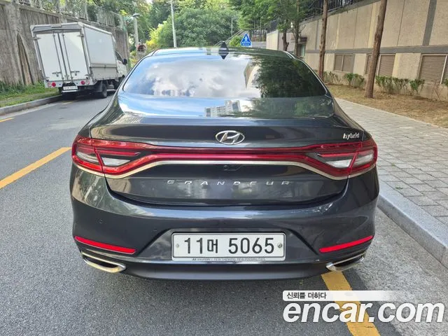 Hyundai Grandeur 2017 thumb 6