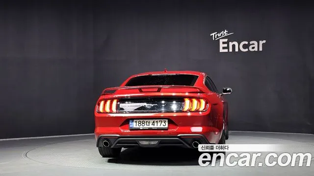 Ford Mustang Mach-E 2022 thumb 4