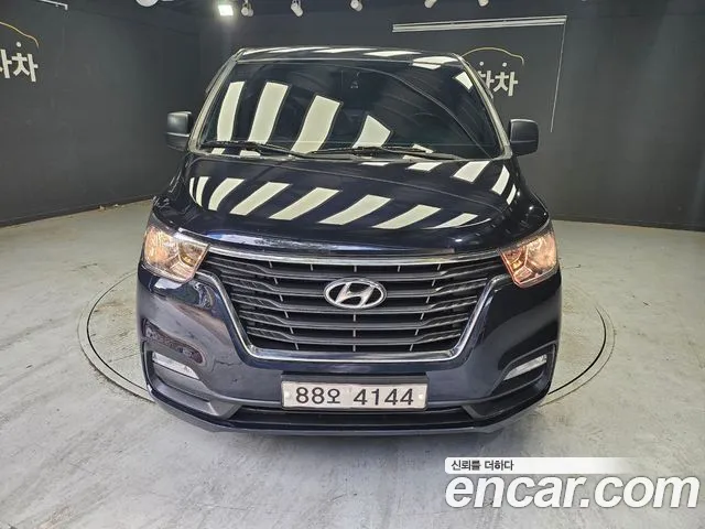 Hyundai Starex 2019 thumb 3
