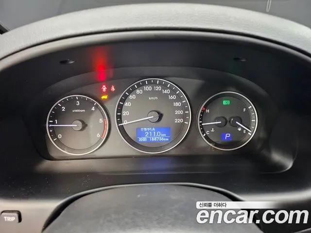 Hyundai Starex 2019 thumb 8