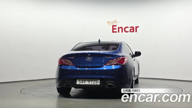 Hyundai Genesis 2015 thumb 4