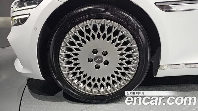 Genesis G80 2022 thumb 5