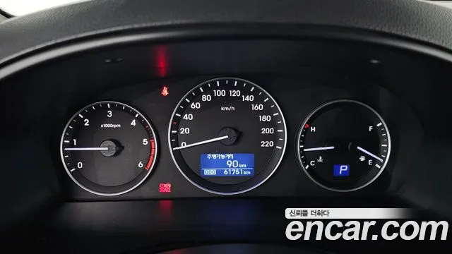 Hyundai Starex 2019 thumb 8