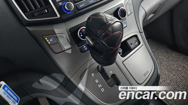 Hyundai Starex 2019 thumb 9