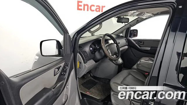 Hyundai Starex 2019 thumb 10