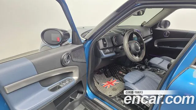 Mini Countryman 2022 thumb 10