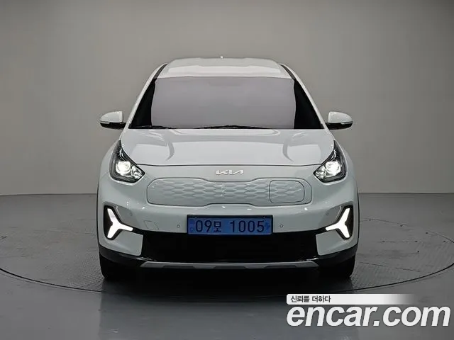 Kia Niro 2022 thumb 2