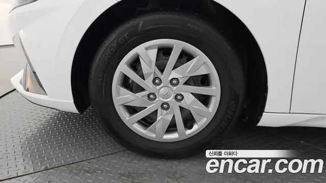 Hyundai Avante 2022 thumb 5