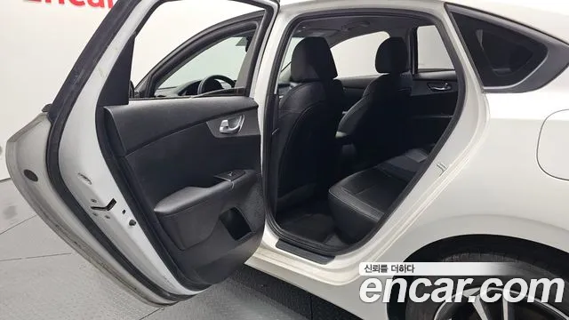 Kia K3 2022 thumb 12