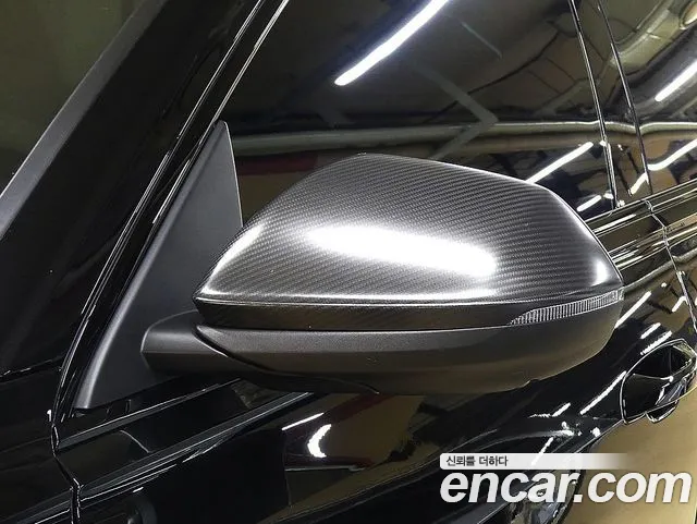 Audi RSQ8 2025 thumb 4