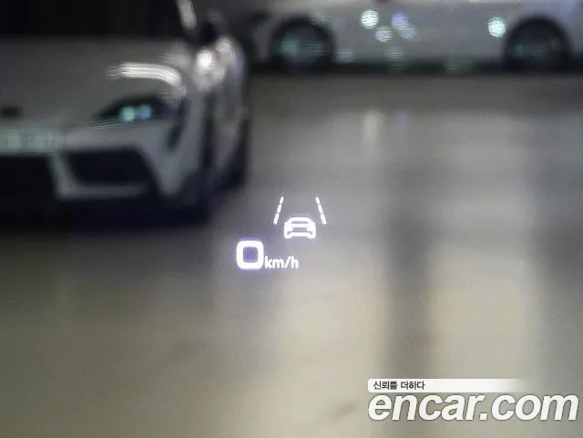 Audi RSQ8 2025 thumb 8