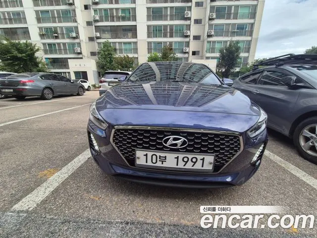 Hyundai i30 2018 thumb 3