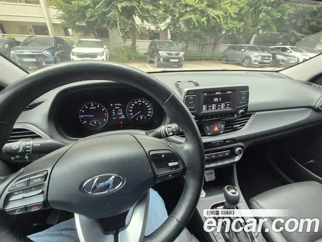 Hyundai i30 2018 thumb 7