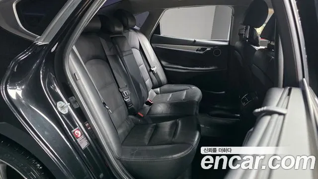 Hyundai Grandeur 2017 thumb 12