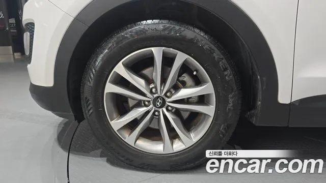 Hyundai Santa Fe 2014 thumb 5