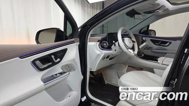 Mercedes-Benz EQE 2023 thumb 9