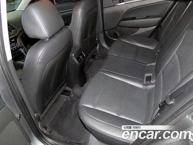 Hyundai Avante 2016 thumb 7