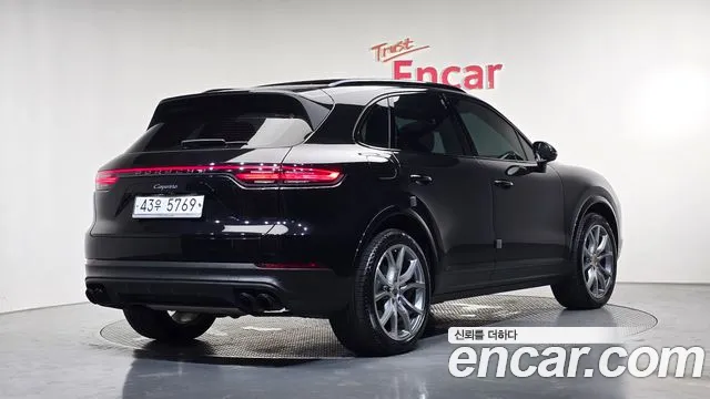 Porsche Cayenne 2019 thumb 2