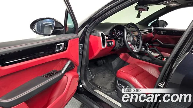 Porsche Cayenne 2019 thumb 10