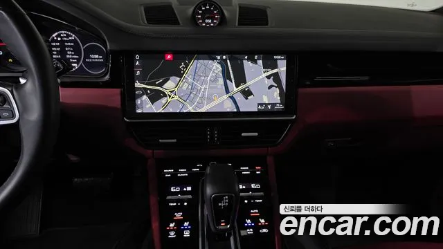 Porsche Cayenne 2019 thumb 12