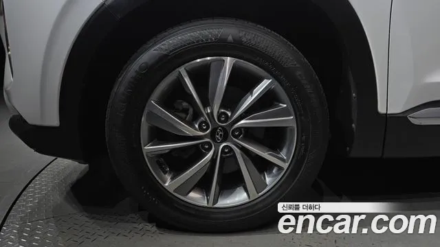 Hyundai Santa Fe 2019 thumb 5