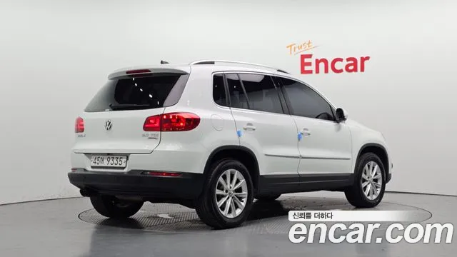 Volkswagen Tiguan 2015 thumb 2