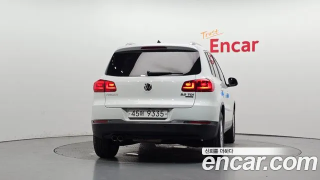 Volkswagen Tiguan 2015 thumb 4