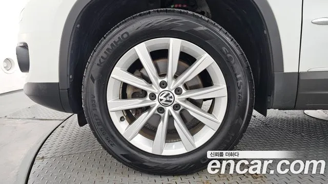 Volkswagen Tiguan 2015 thumb 5