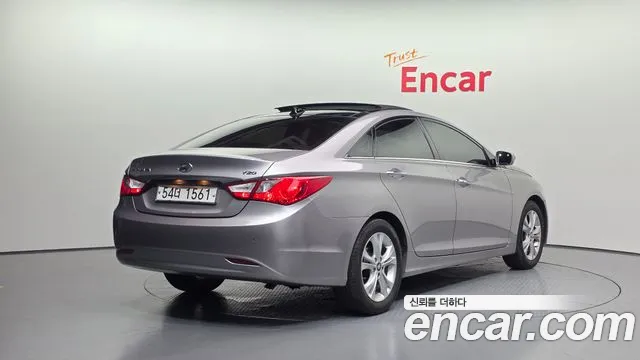 Hyundai Sonata 2010 thumb 2