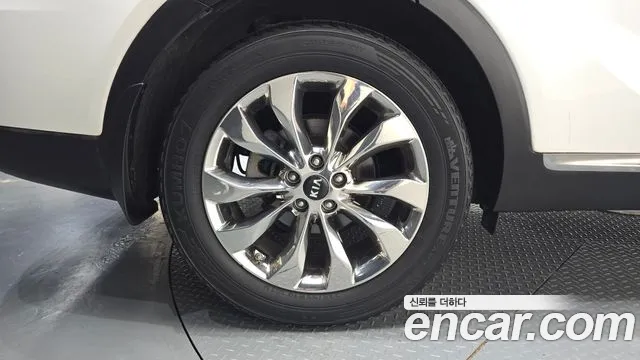 Kia Sorento 2017 thumb 5