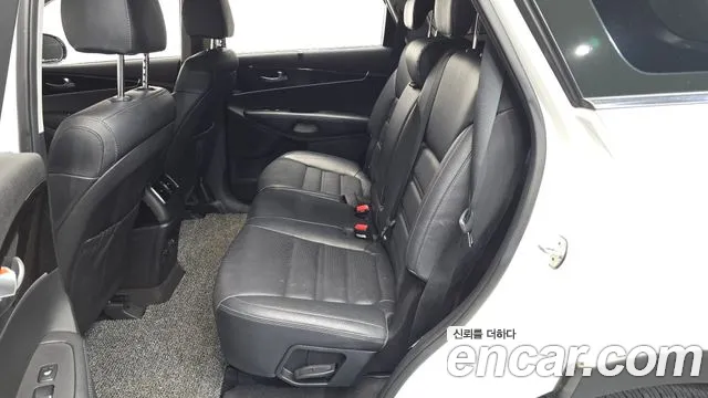 Kia Sorento 2017 thumb 11