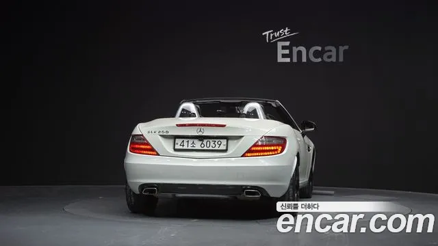 Mercedes-Benz SLK-Class 2012 thumb 4