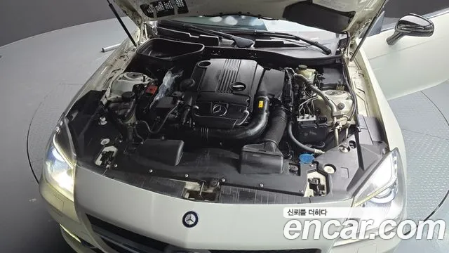 Mercedes-Benz SLK-Class 2012 thumb 6