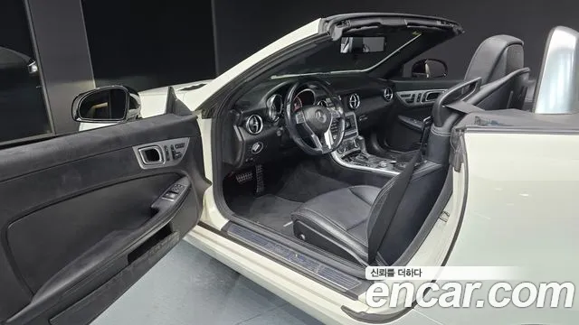 Mercedes-Benz SLK-Class 2012 thumb 10