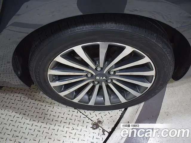 Kia K7 2013 thumb 6