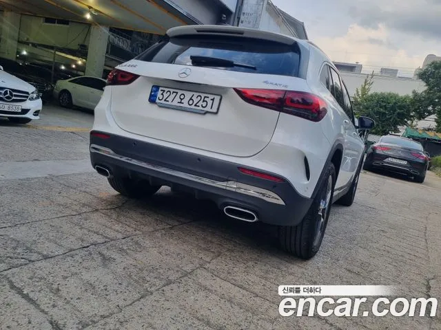 Mercedes-Benz GLA 2023 thumb 2