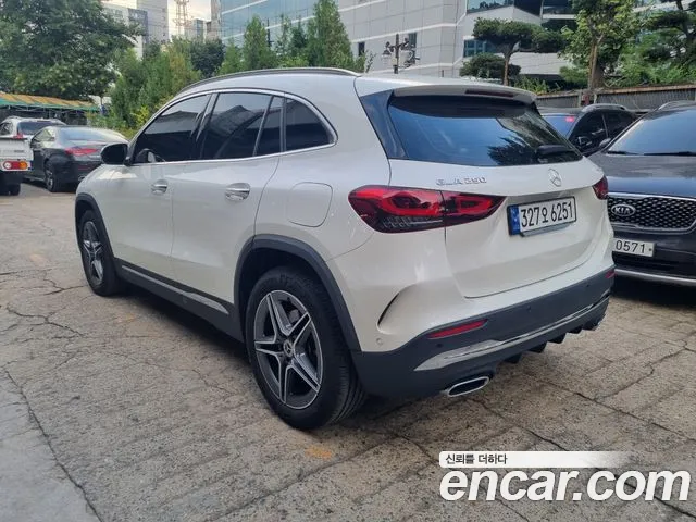 Mercedes-Benz GLA 2023 thumb 4